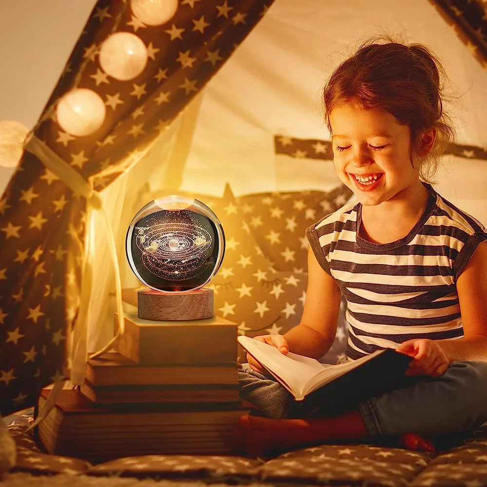 Glowing Crystall Ball Lamp - Enchanting 3D Planet & Moon 